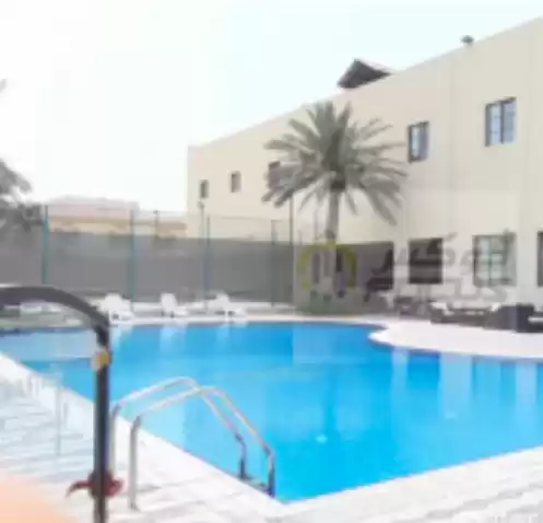 Résidentiel Propriété prête 3 chambres S / F Appartement  a louer au Doha #7453 - 1  image 